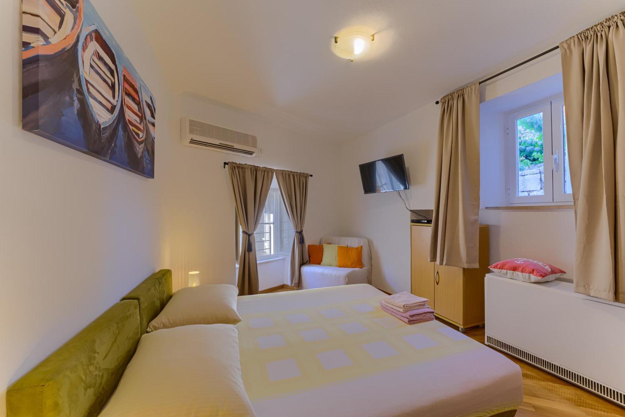 קורצולה Guest House City Center מראה חיצוני תמונה