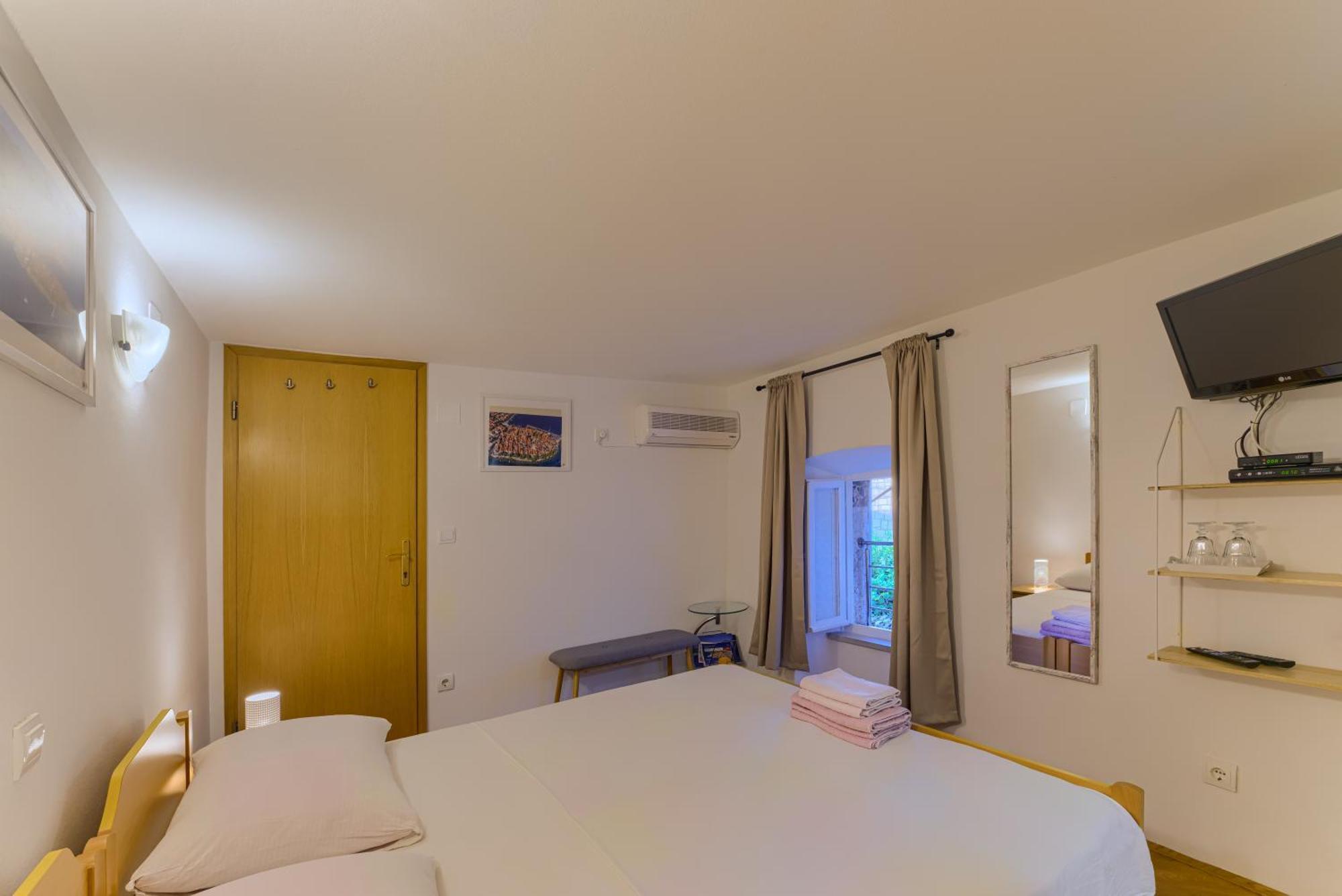 קורצולה Guest House City Center חדר תמונה