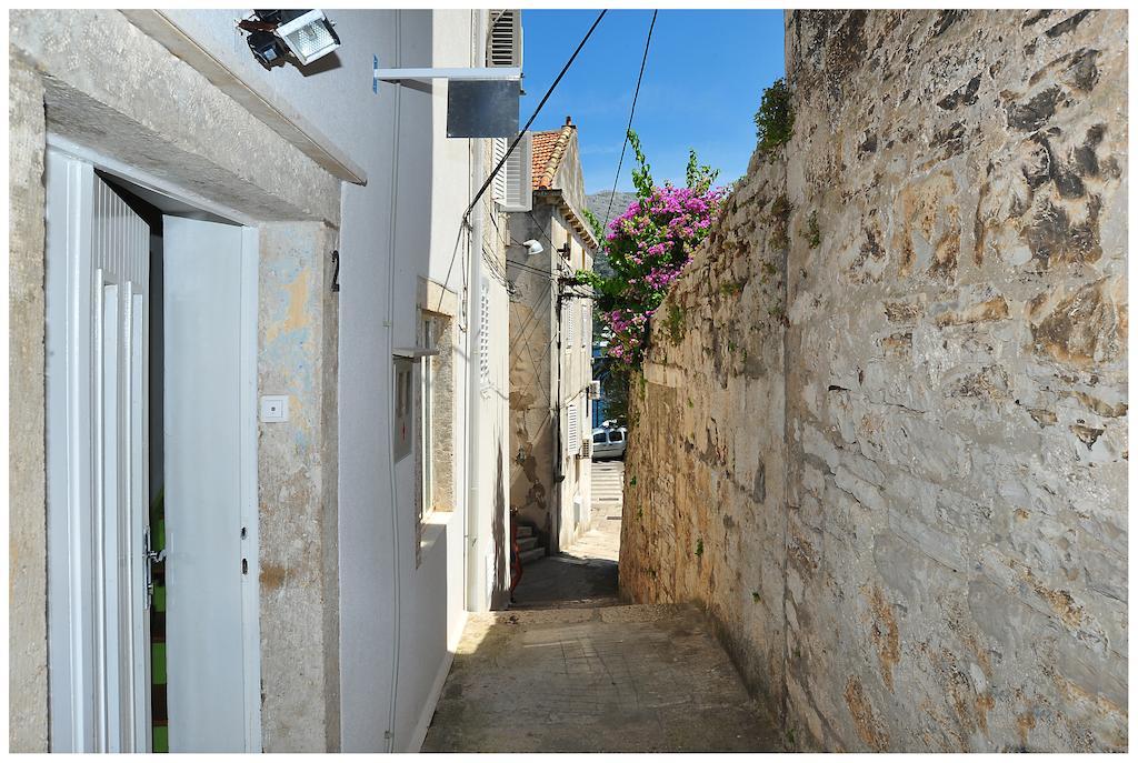 קורצולה Guest House City Center חדר תמונה